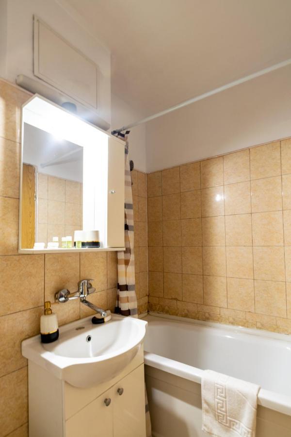 Apartmán Apartament Centru - Cec Craiova Exteriér fotografie